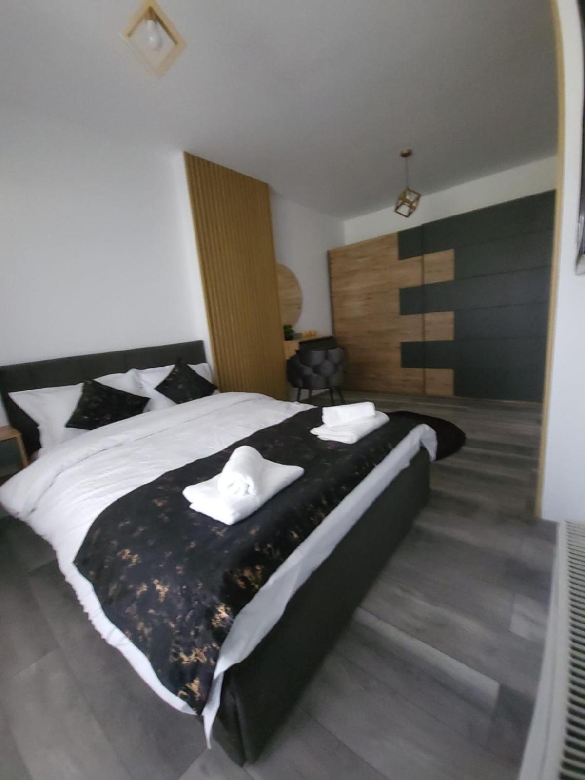 Wes Grand Park Apartment *